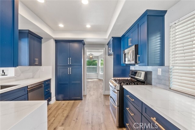 Building Photo - 6085 E Ridgewood Ct
