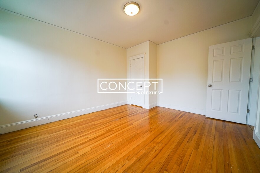 Building Photo - 58 Selkirk Rd
