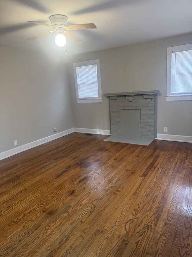 Building Photo - 112 Garfield Ave