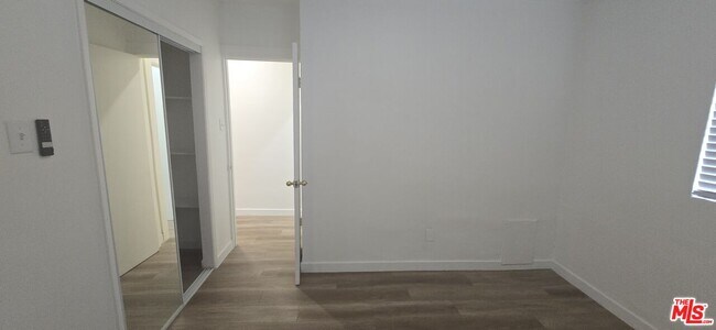 Building Photo - 4828 3rd Ave