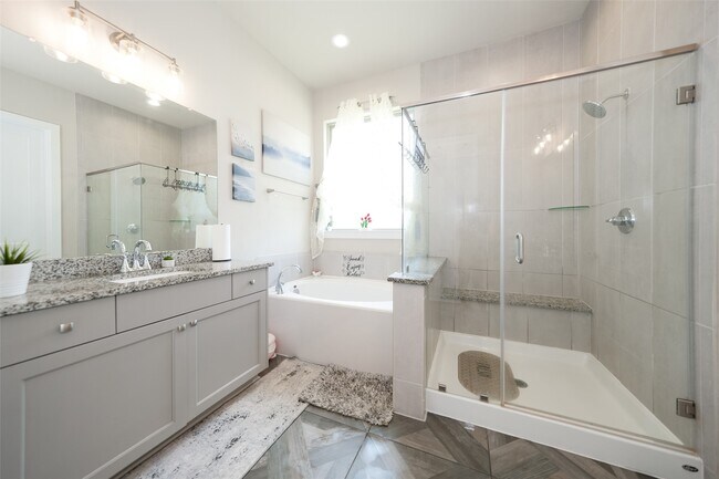 Building Photo - 7303 Kingbird Cv Ct