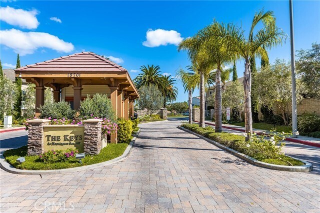 Building Photo - 18621 Park Meadow Ln