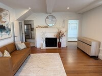 Building Photo - 879 E 28th St