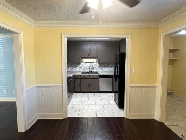 Building Photo - 108 Turtle Dove Ct