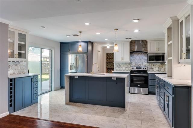 Building Photo - 320 S Mesa Verde Way