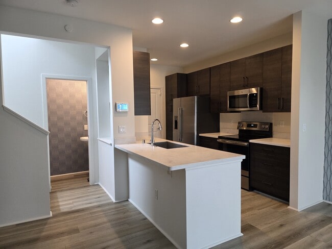 Building Photo - 91-1841-1841 Keaunui Dr