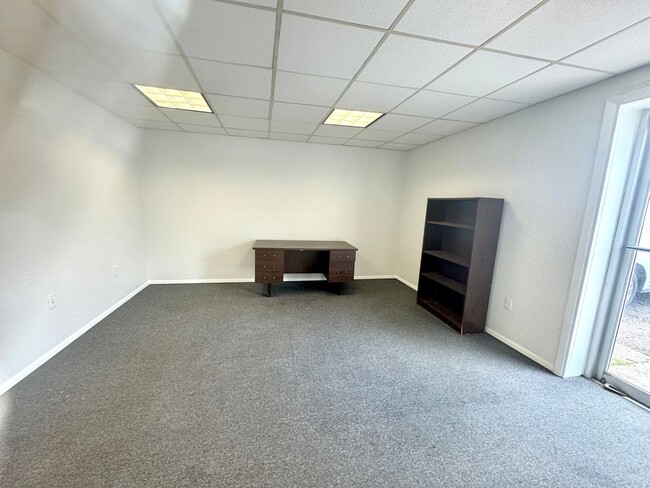 Building Photo - Office Space In Downtown Biloxi! Great Loc...