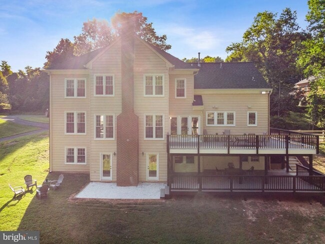 Building Photo - 10899 Woodland Falls Dr