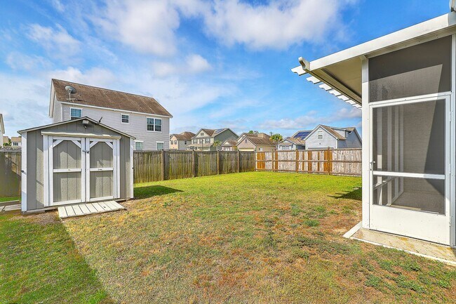 Building Photo - *Approved Application Received*