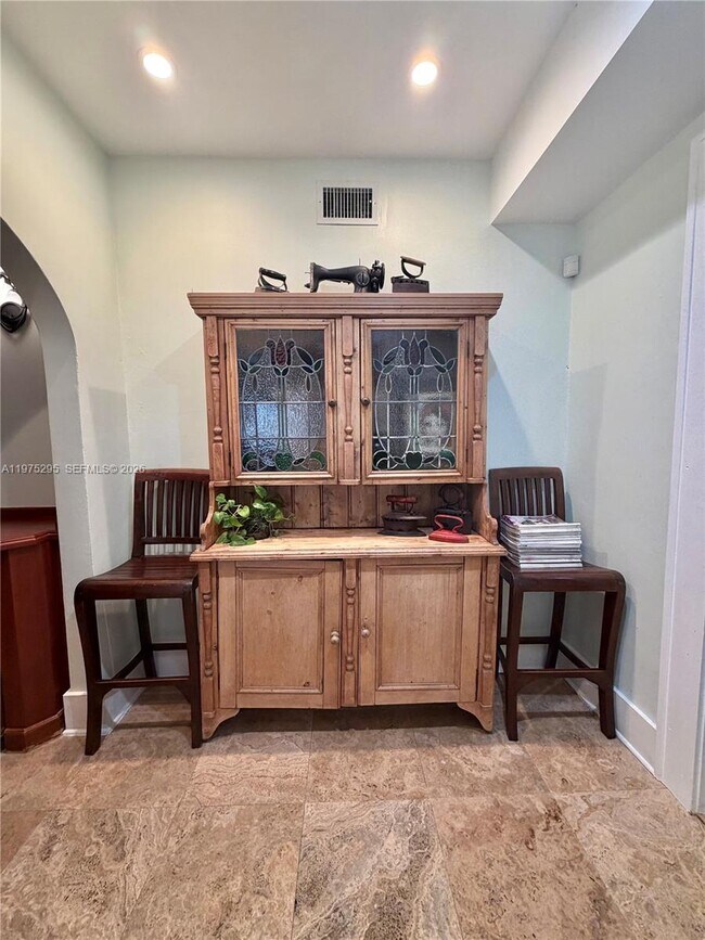 Building Photo - 1222 Ferdinand St