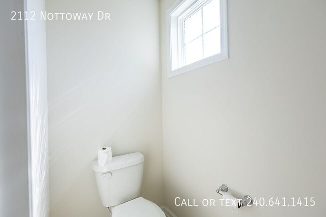 Building Photo - 2112 Nottoway Dr