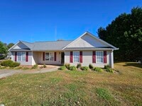 Building Photo - 132 Falcon Ridge Dr