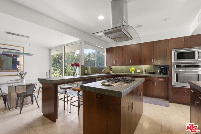 Building Photo - 510 Leslie Ln