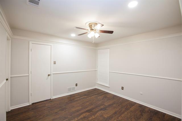 Building Photo - 16114 Shadybank Dr