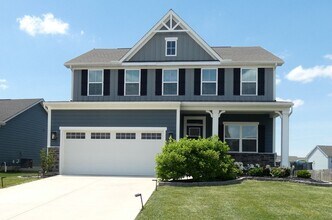 Building Photo - Spacious 4-bedroom, 3.5-bath home in Tipp City, OH