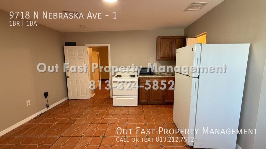 Building Photo - 9718 N Nebraska Ave