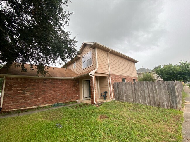 Building Photo - 19706 Shores Edge Dr