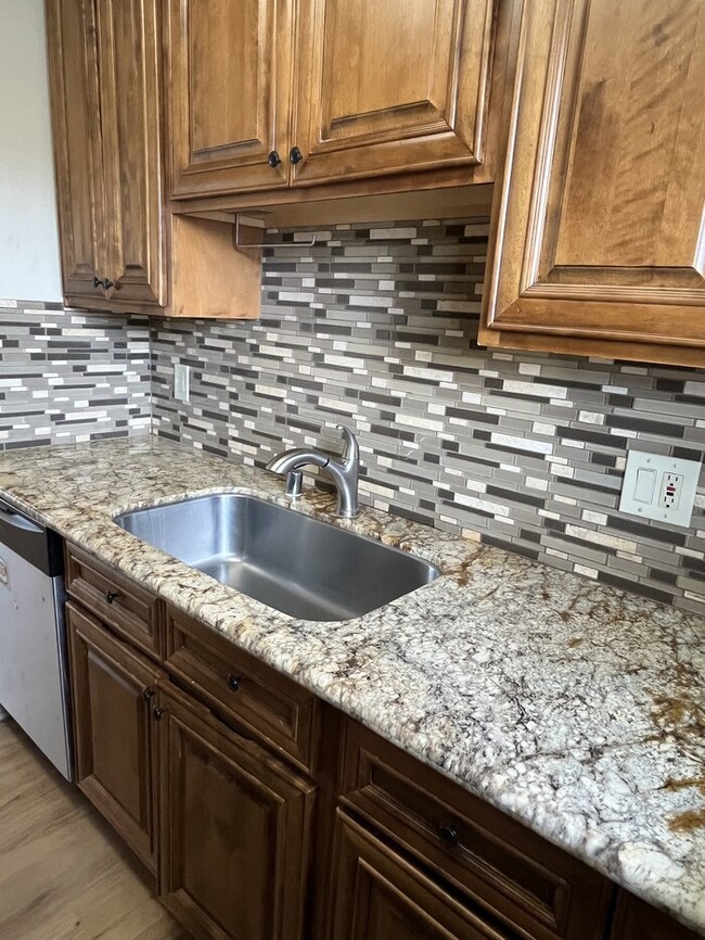 Building Photo - 11543 Quartz Dr