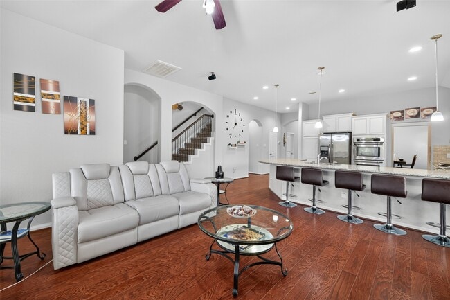 Building Photo - 13935 Manobrook Ct