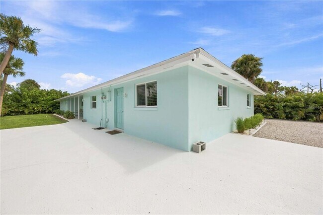 Building Photo - 101 E Riverview Ave