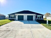 Building Photo - 621-623