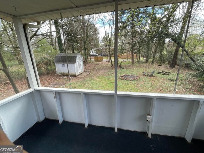 Building Photo - 1211 Robinwood Rd