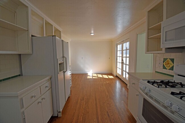 Building Photo - 3 br, 1.5 bath House - 2010 N Street