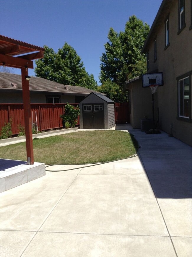 Building Photo - Excellent home in Livermore