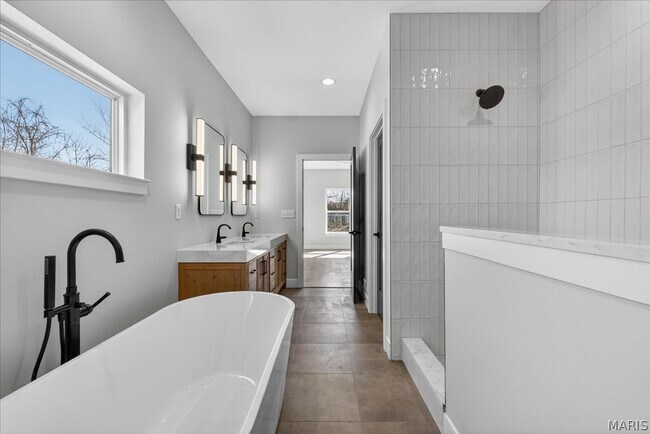 Building Photo - 15308 Batesville Ct