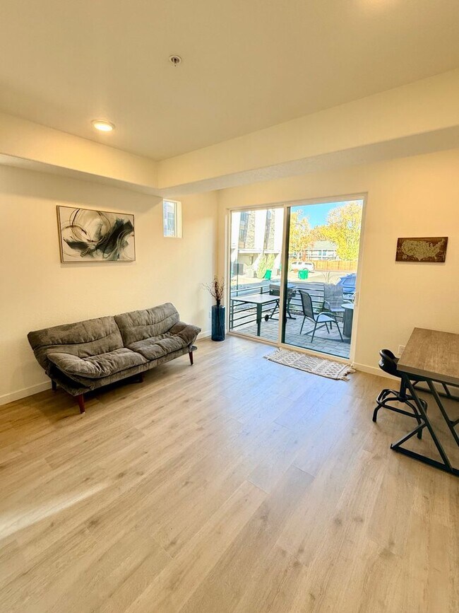 Building Photo - Elegant Riverside Escape — New Townhome St...