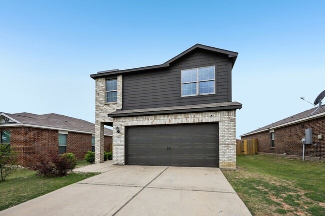 Building Photo - 1927 Churchill Downs Dr