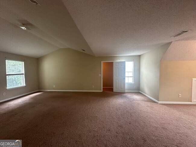 Building Photo - 5622 Platte Dr