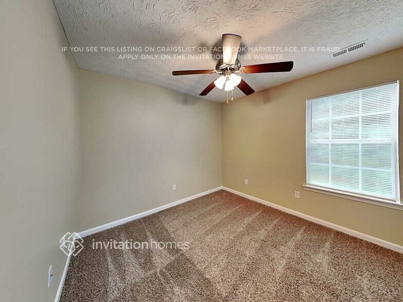 Building Photo - 5213 Summer Brooke Ct