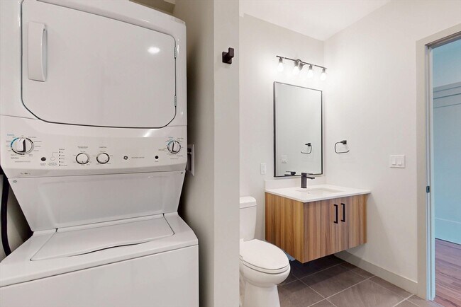 Building Photo - 80 Rugg Rd