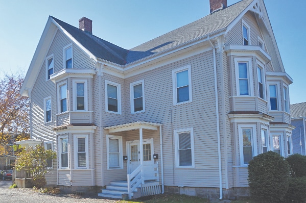 Building Photo - 25 Maple St