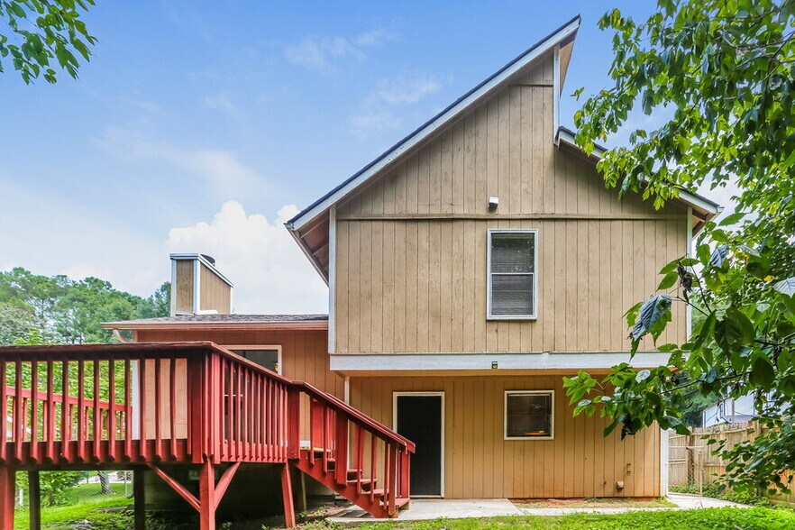 Building Photo - 806 Durham Crossing