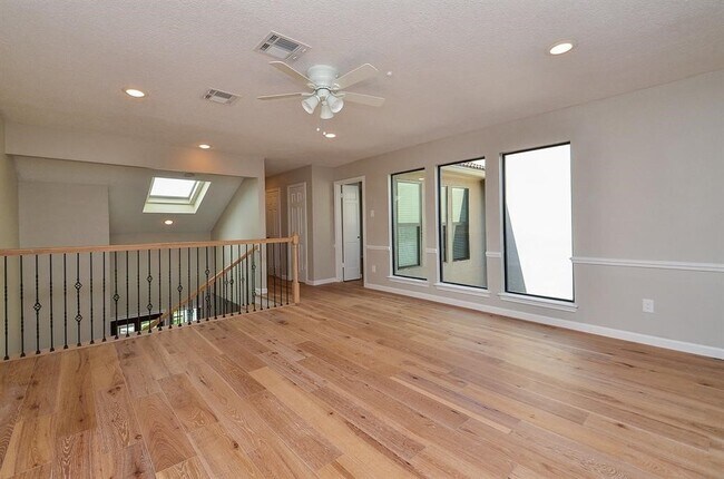 Building Photo - 15735 Tanya Cir