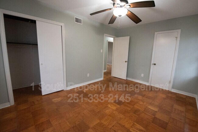 Building Photo - 4361 Montclair Cir E