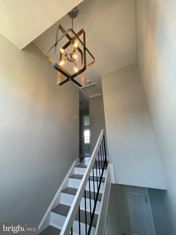 Building Photo - 6415 Whitwell Ct