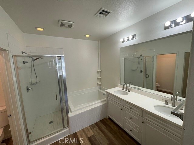 Building Photo - 717 S Casita St