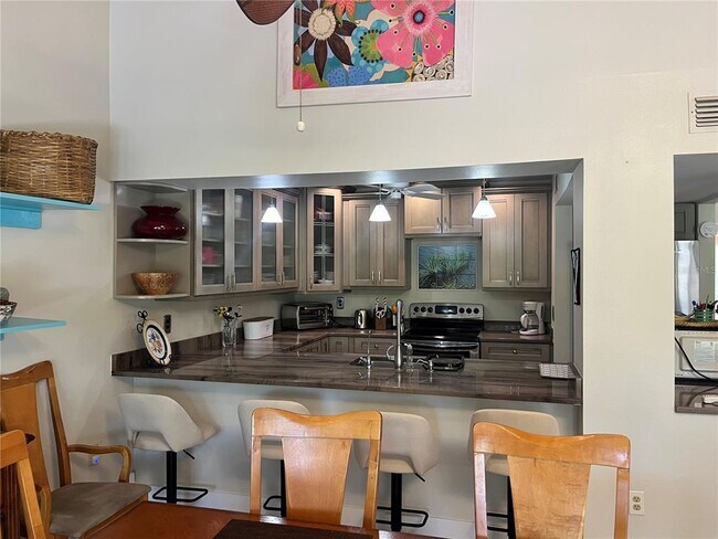Building Photo - 650 Bird Bay Cir