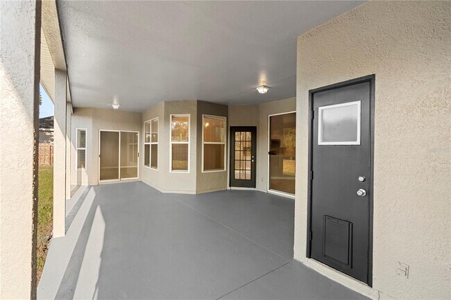 Building Photo - 9885 Montclair Cir