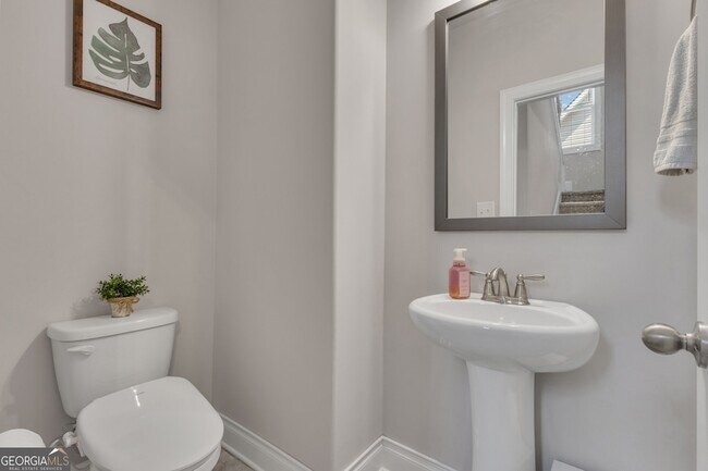 Building Photo - 21 Long Branch Trail