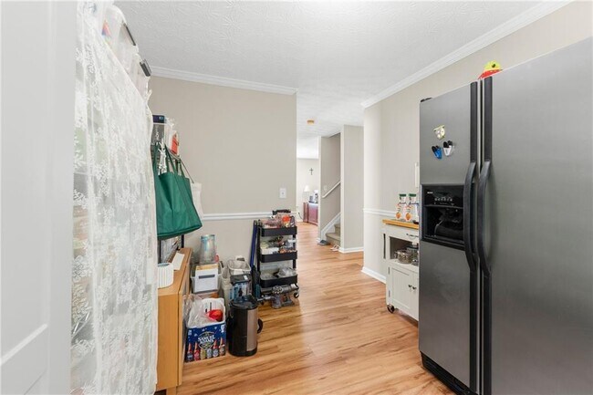 Building Photo - 3751 Roxfield Dr NE