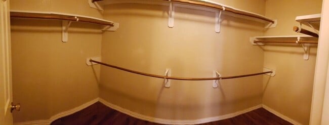 Building Photo - 15810 Sheldon Ridge Way