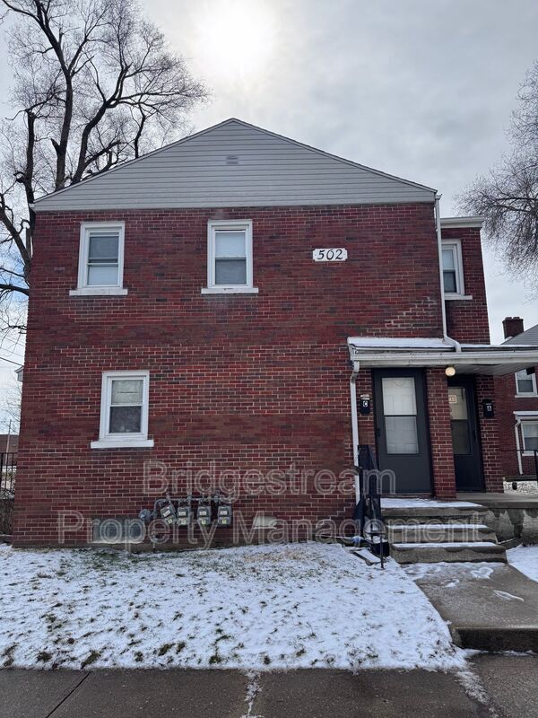 Building Photo - 506 Middle St