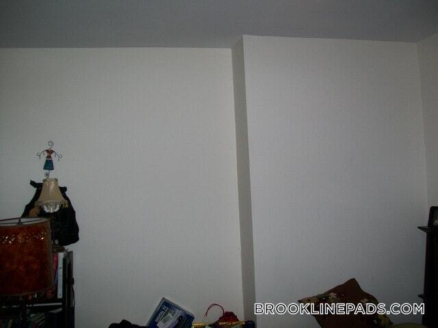 Building Photo - 1223 Beacon St