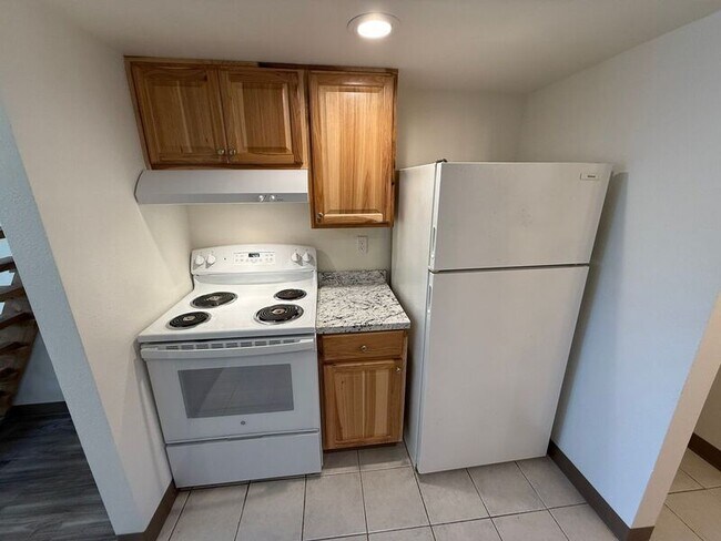 Building Photo - 1133 Salem Ave