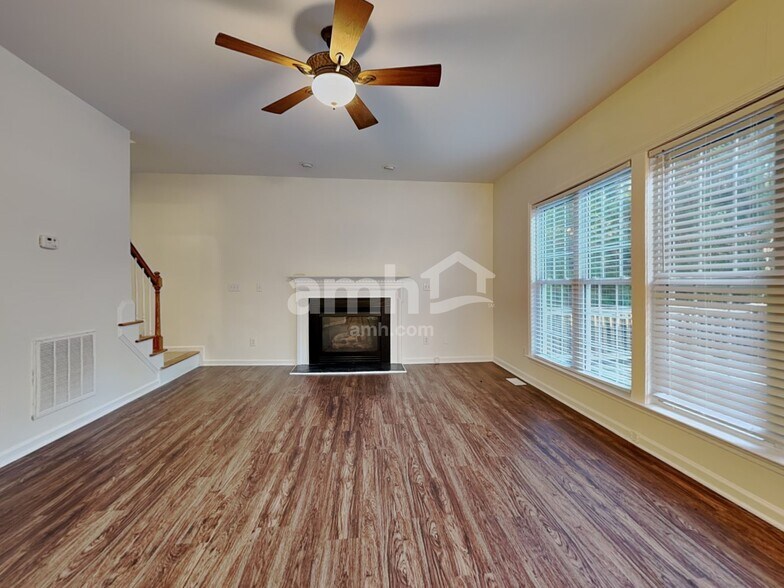 Building Photo - 4141 Autumn Cove Dr