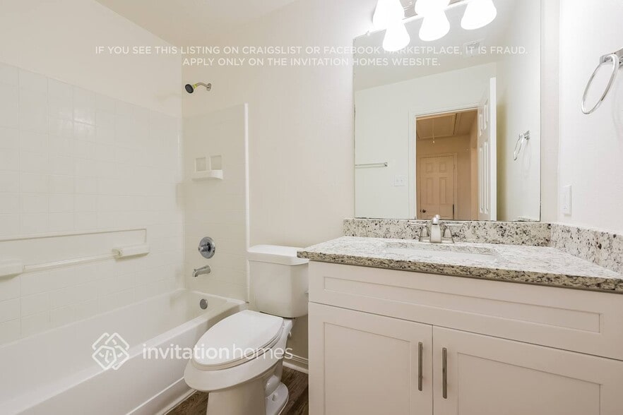 Building Photo - 922 Doubletree Glen Dr